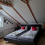 Tavirozsa Apartment