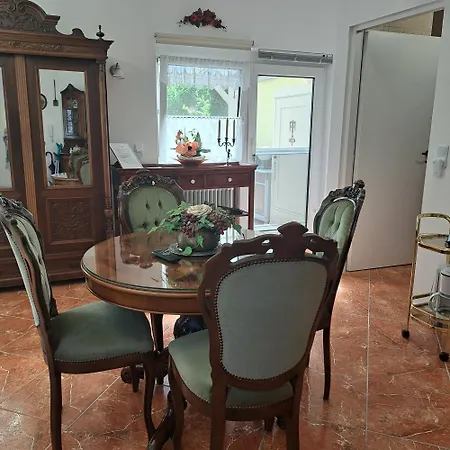 דירה Tavirozsa Balatonfůzfő