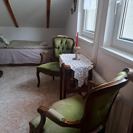 Apartament Tavirozsa
