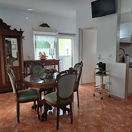 Tavirozsa Apartament
