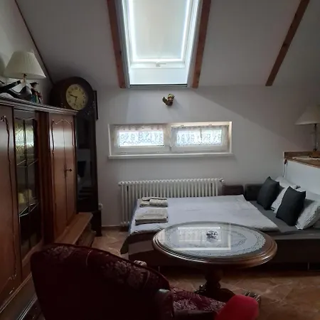 Tavirózsa Apartamento