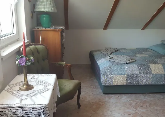 Apartamento Tavirózsa